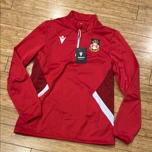 Wrexham AFC - MACARON Quarter zip Red Pullover XXL NWT Betty Buzz ⚽️